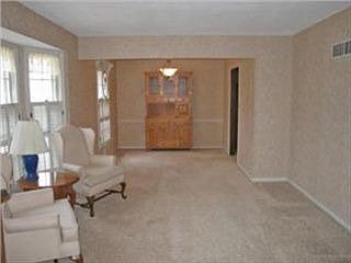 1st image of 6137 Larson Ave