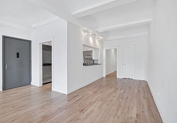 3rd image of 27 N Moore St APT 3D
