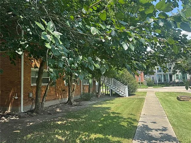 3 bed, 2.0 bath, 1525 sqft, $2,000 — Photo 4