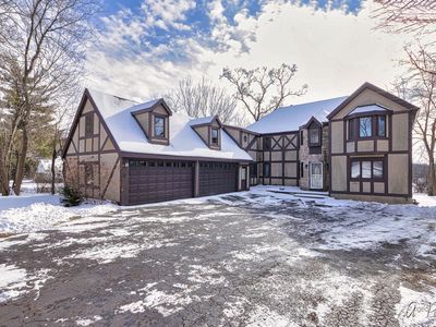 805 E Main Street Rd, Cary, IL, 60013