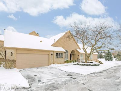 445 Cambridge Way, Bloomfield Hills, MI, 48304