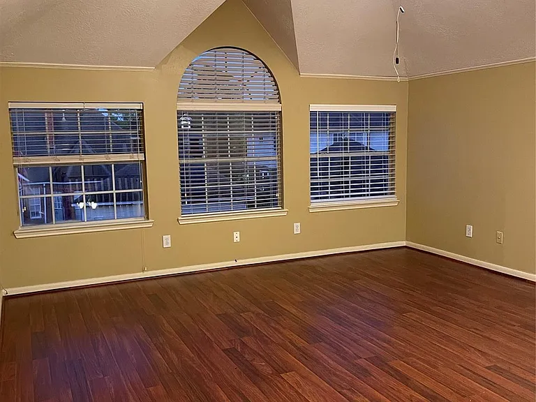 3411 Ashfield Dr — Photo 6