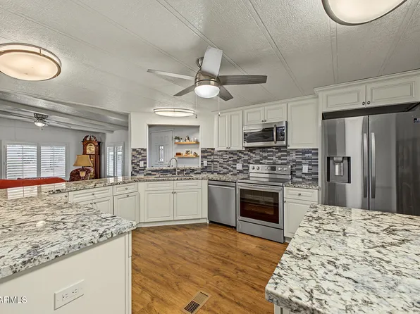 25622 S MONTANA Avenue, Sun Lakes, AZ 85248