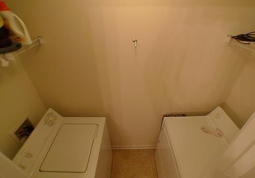 2nd image of 4042 Ashby Ln