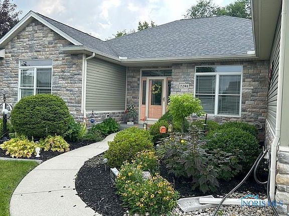 3rd image of 2281 Pheasant Dr