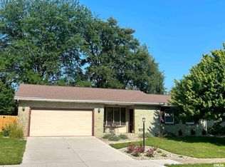 6719 N Parkwood Dr, Peoria, IL