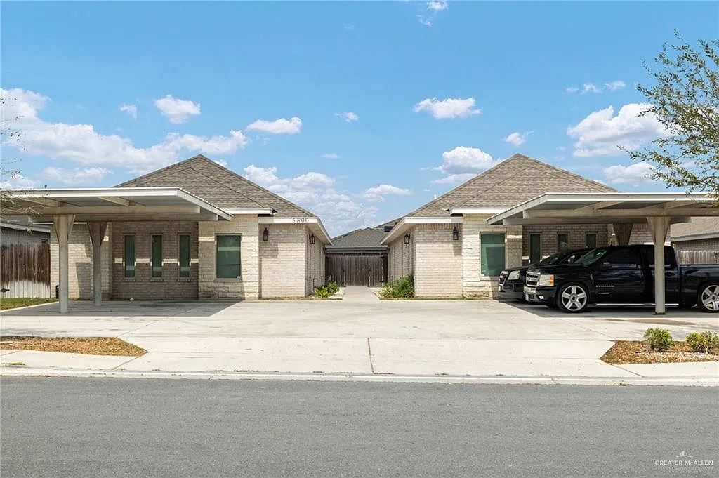 2 bed, 2.0 bath, 987 sqft, $1,100 — Photo 1