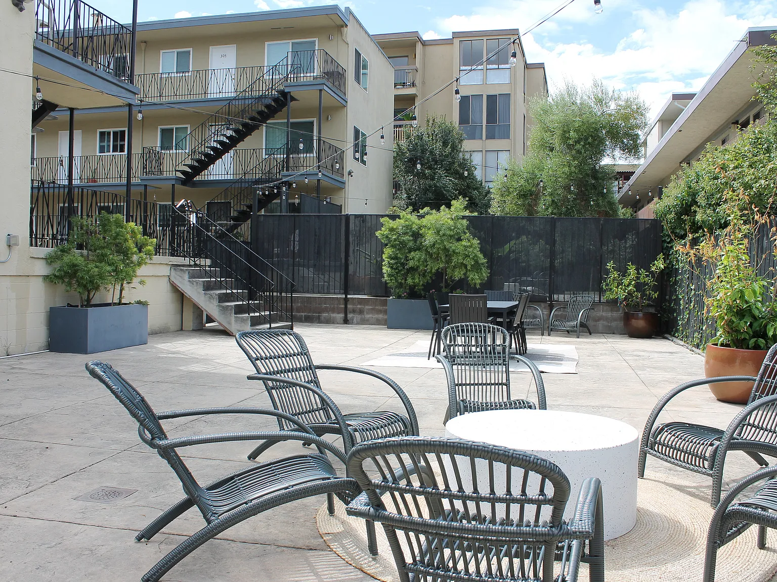 Kingston Avenue Apartments — Photo 2