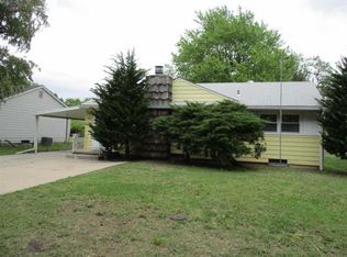 526 N 8th St, Towanda, KS 67144