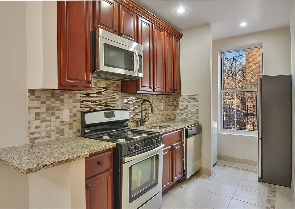 1st image of 703 Flatbush Ave #3