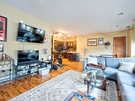 2nd image of 1885 N Winnebago Ave APT 1E