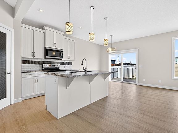 2nd image of 123 Evanscrest Way NW