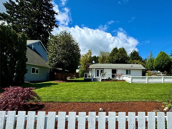 3rd image of 1036 Avenue A