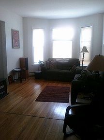 2nd image of 3916 N Seeley Ave