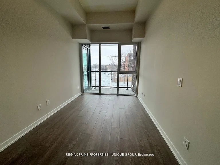 201 Brock St S #104 — Photo 6