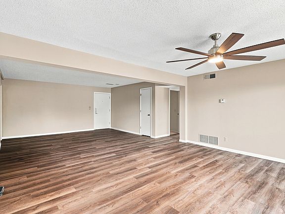 4th image of 2710 Rollins Rd #1-AA