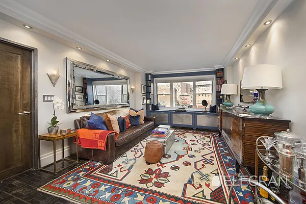 Sold by (Legacy) Elegran | media 1