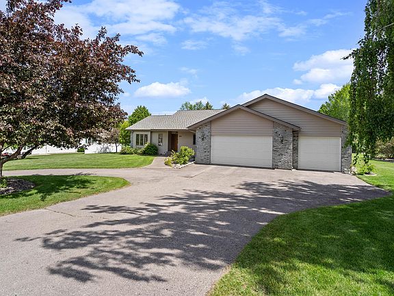 4th image of 284 Dairy Dr