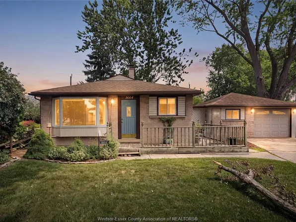 1664 Greenview Cres, Windsor, ON N9C 2E9