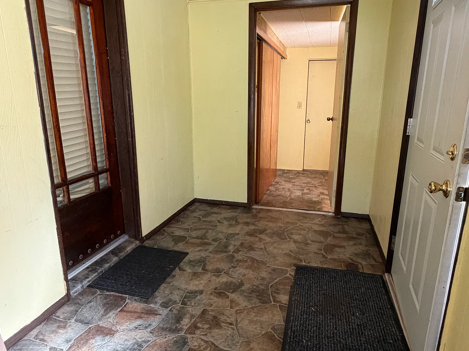 1 bed, 728 sqft, $850 — Photo 2