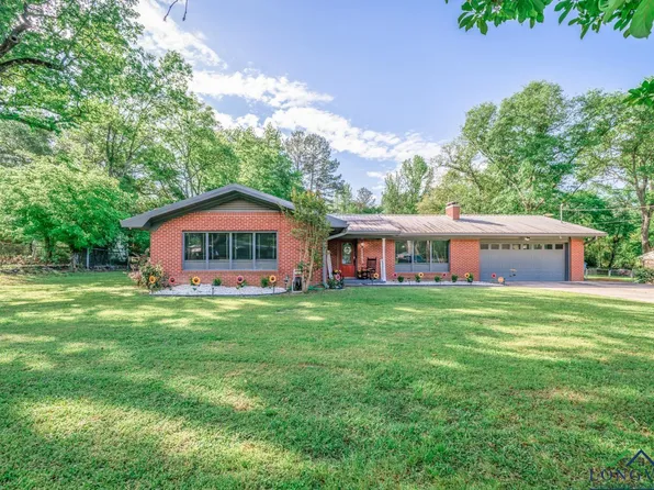 504 W Carolanne Blvd, Marshall, TX 75672