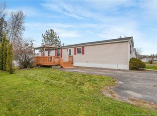 23 Tyler St, Lincoln, NB E3B 6X4