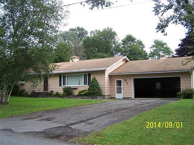 1st image of 19 Meadow Ln