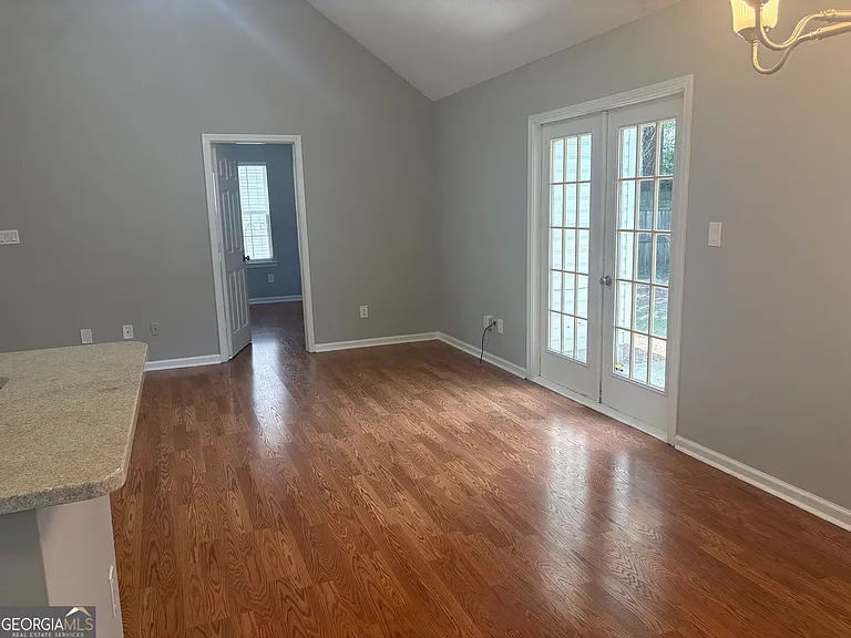 304 Everdale Rd — Photo 9