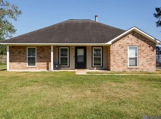 41076 Courtney Rd, Gonzales, LA 70737