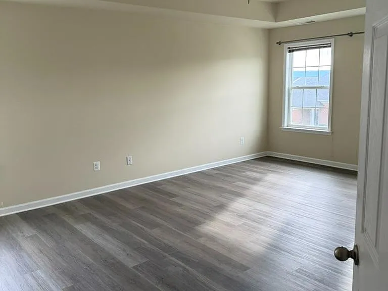 1231 Stallion St — Photo 14