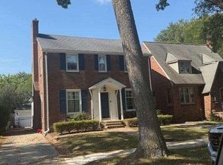 423 Moran Rd, Grosse Pointe Farms, MI 48236