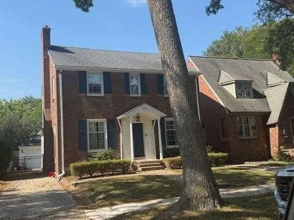 423 Moran Rd, Grosse Pointe Farms, MI 48236