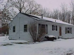 1020 W Fork Lake Rd, Hamlin, NY 14464