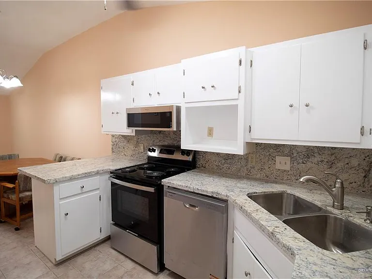 1510 River Bend Dr #6 — Photo 4
