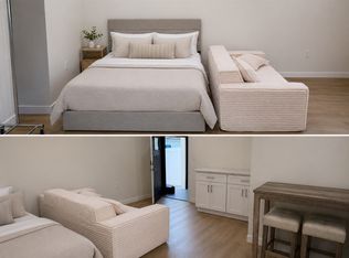 19139 Delano St #1, Reseda, CA 91335