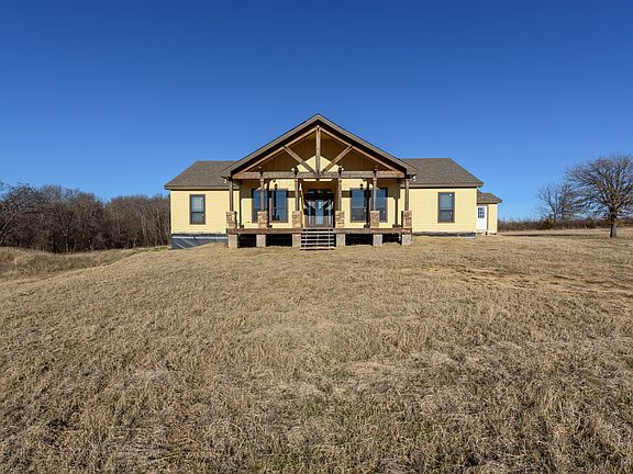 3rd image of 2313 County Road 122