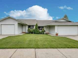 737 Benjamin Ave, Cottage Grove, OR 97424