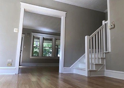 2nd image of 231 7th Ave
