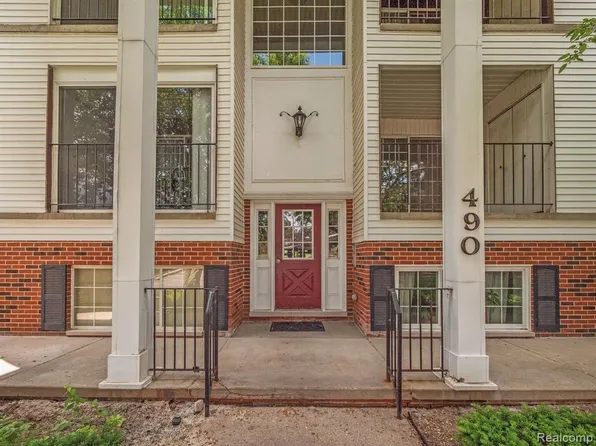 490 Baldwin Ave APT 5, Rochester, MI 48307