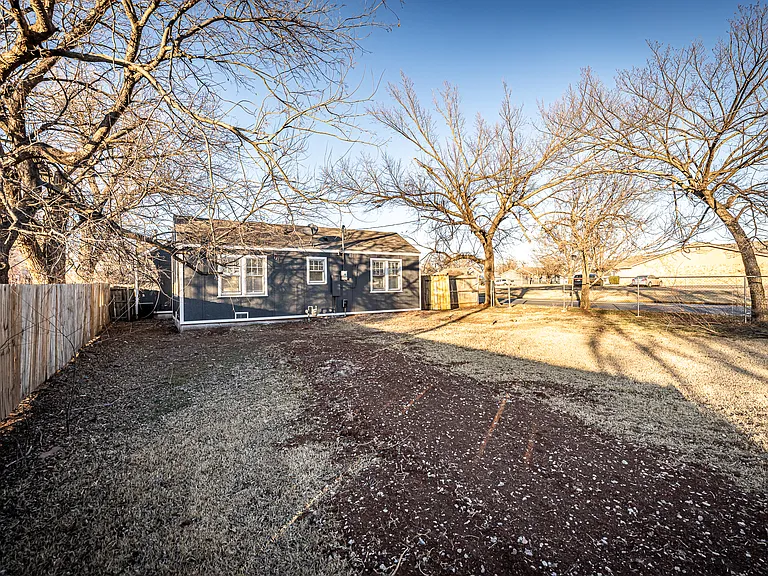1702 NW Euclid Ave — Photo 29
