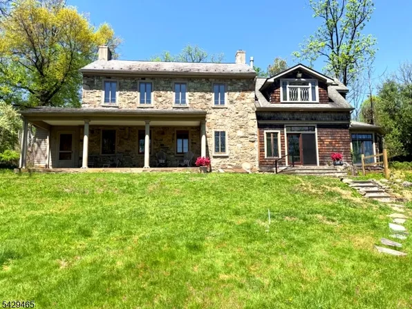 130 Shire Rd, Holland Twp., NJ 08848