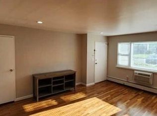 38 Manchester Ct #69, Wayne, NJ 07470