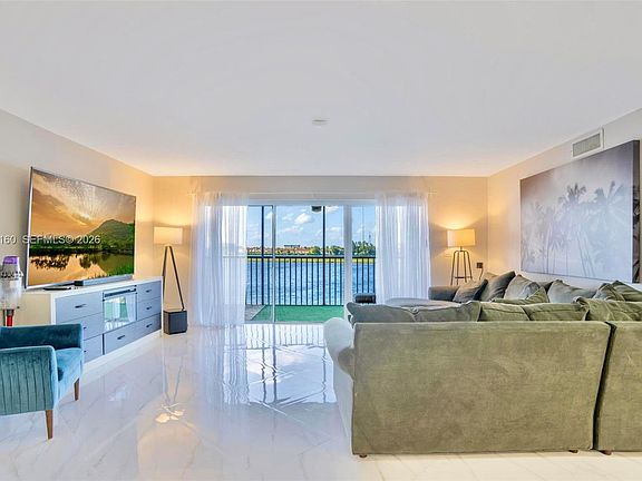 2nd image of 605 Ives Dairy Rd APT 305-7