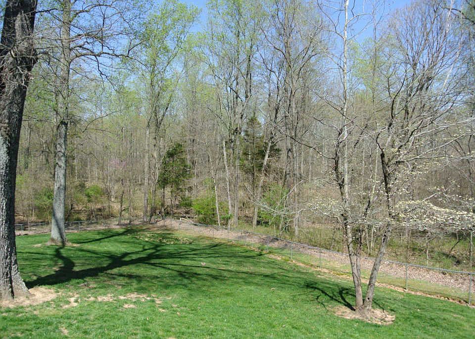 1st image of 2059 Lintwood Dr