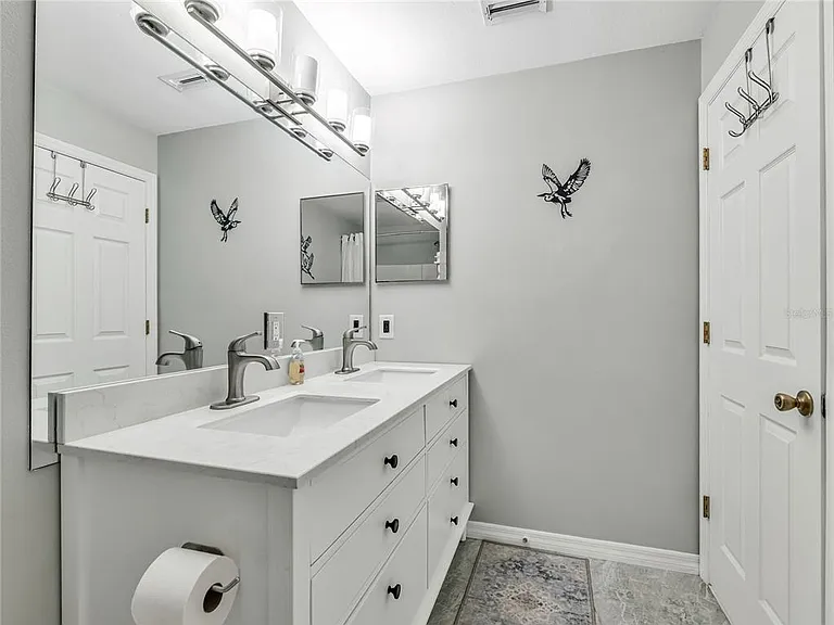 15509 Alsace Cir — Photo 39