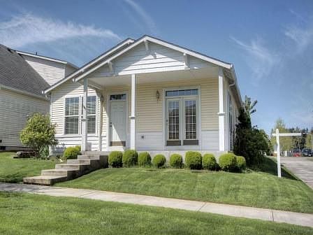 Corner lot. Yard maintained by HOA