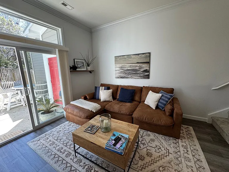 1605 Shoreline Pl — Photo 11