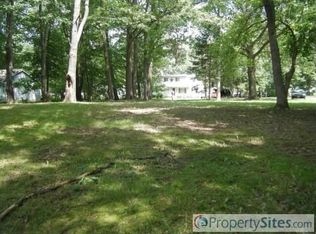 2014 Elmwood Ave, Stow, OH 44224