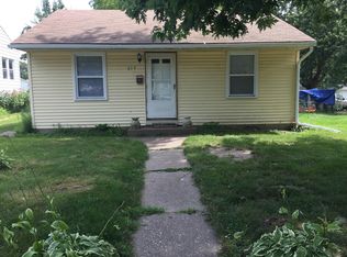 613 S Fairmount St, Davenport, IA 52802