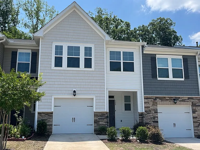 328 Hazy Hills Ln — Photo 2